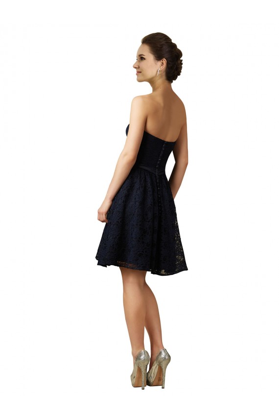 Short Classic Knee Length Lace Homecoming Dress with Notched Neckline Canada