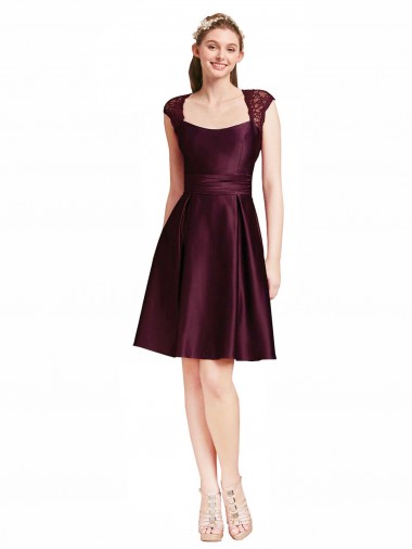 Short Knee Length Lace Homecoming Dress with Square Neck Canada