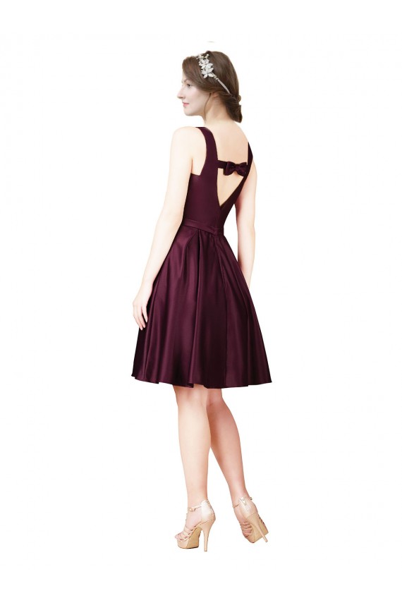 Classic Knee Length Satin Homecoming Dress with V Back and Bow Detail Canada
